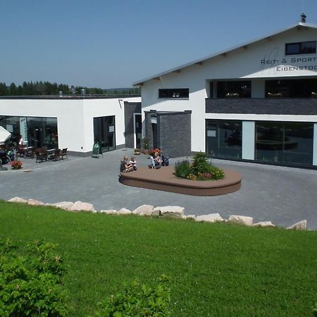 Reit- Und Sporthotel Eibenstock Extérieur photo
