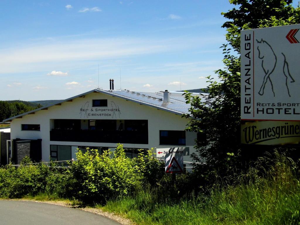 Reit- Und Sporthotel Eibenstock Extérieur photo